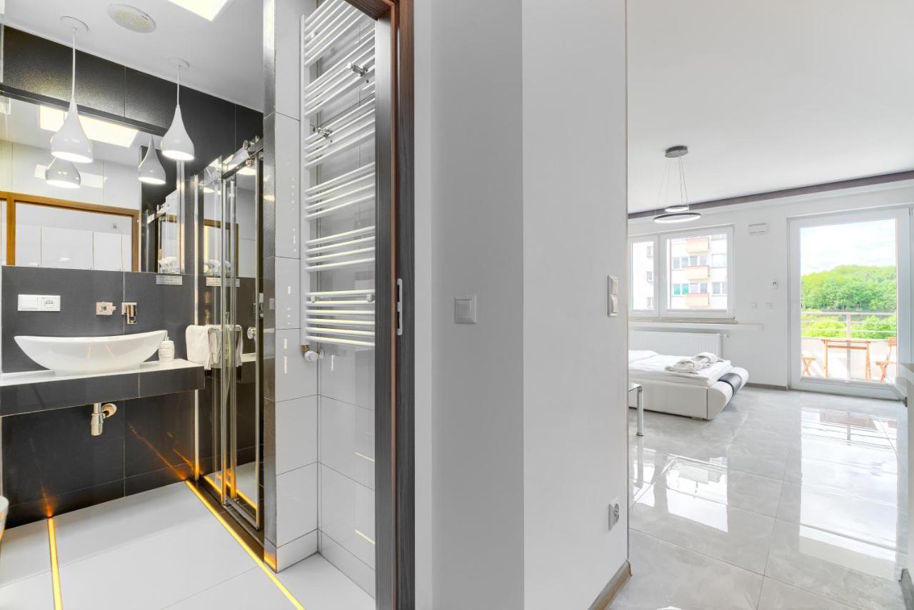 Good Day Apartments- Private Parking New Town 什切青 外观 照片