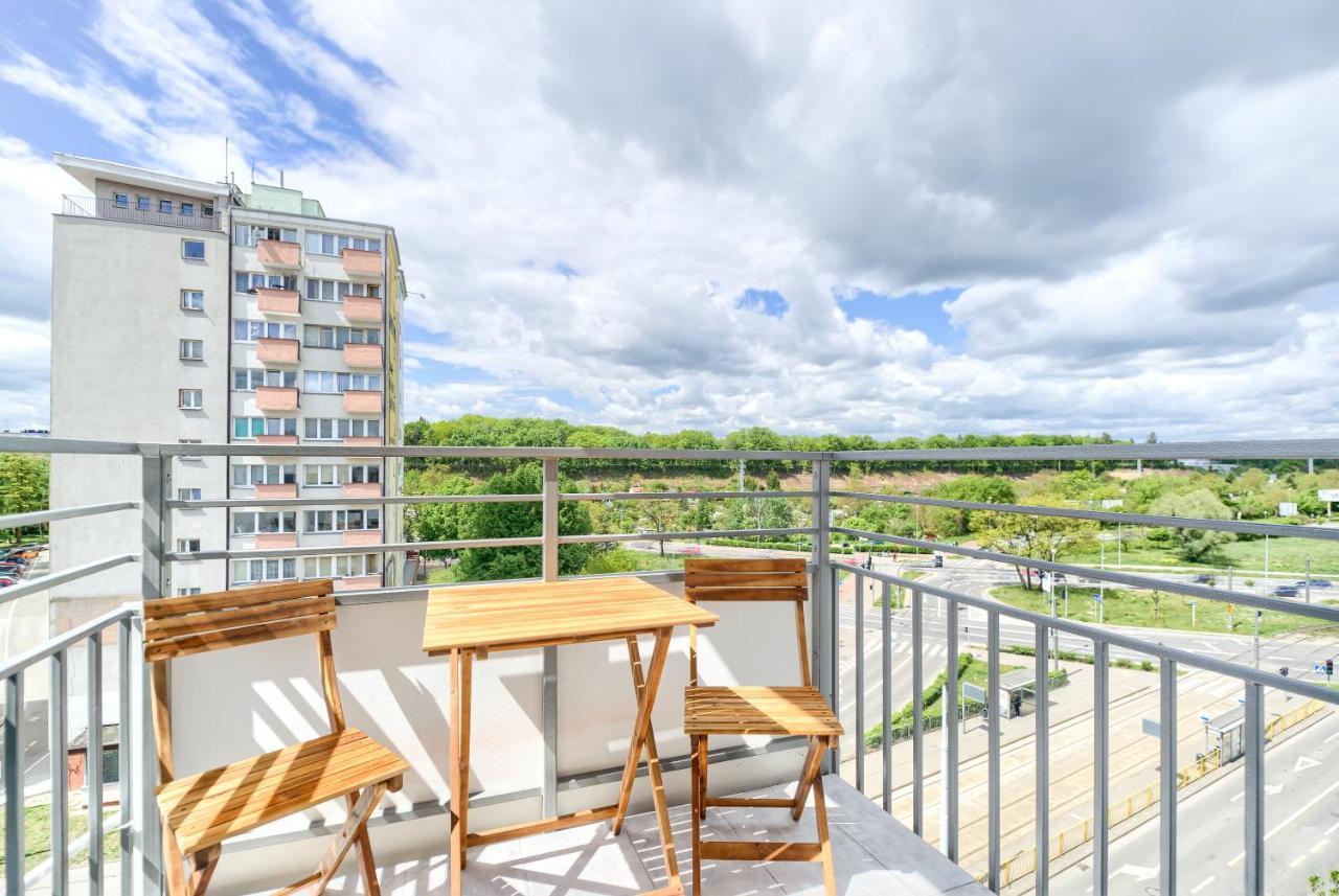 Good Day Apartments- Private Parking New Town 什切青 外观 照片