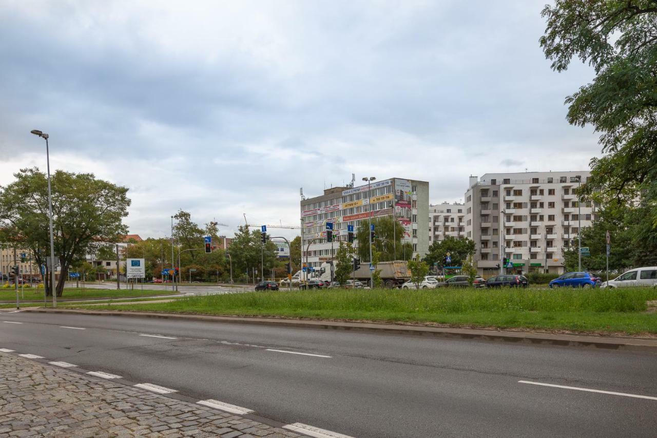 Good Day Apartments- Private Parking New Town 什切青 外观 照片